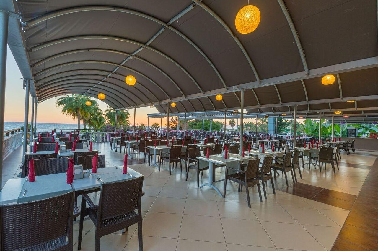 Отель Justiniano Club Alanya Окурджалар Экстерьер фото